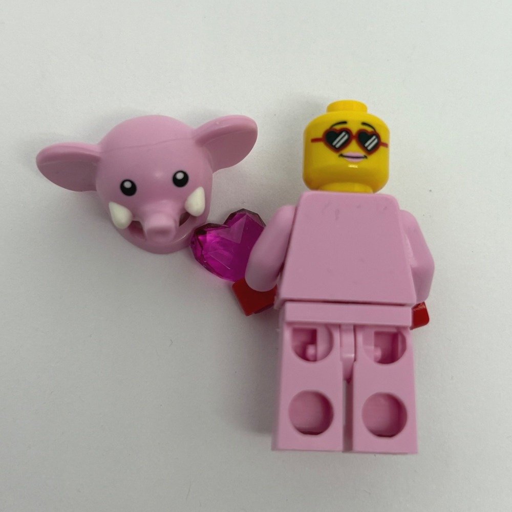 LEGO Pink Elephant Girl Minifigure Heart Torso Sunglasses Valentine's Day Love - Picture 5 of 5